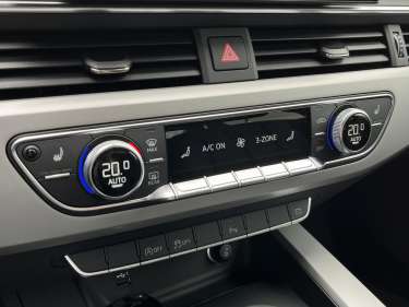 AUDI A4 30 TDI 136 S-Tronic Design