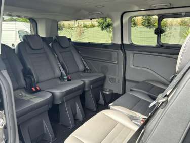 FORD TOURNEO CUSTOM L2H1 2.0 EcobIue 170 BVA Titanium