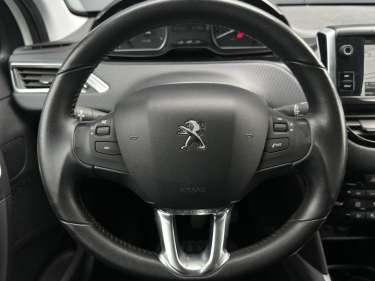 PEUGEOT 2008 1.6 BlueHDI 115 Active Business