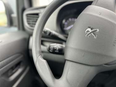 PEUGEOT EXPERT STANDARD 1.5 BlueHDI 120 Premium