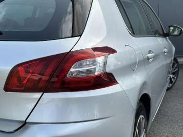 PEUGEOT 308 2.0 BlueHDI 150 EAT6 Allure