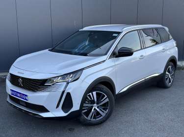 PEUGEOT 5008 1.2 Hybrid 136 e-DCS6 Allure Pack