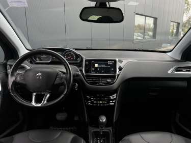 PEUGEOT 2008 1.2 PureTech 110 EAT6 Allure