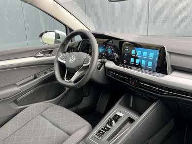 VW GOLF 8 1.0 eTSI 110 DSG7 Life