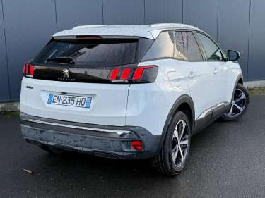 PEUGEOT 3008 2.0 BlueHDI 136 Allure