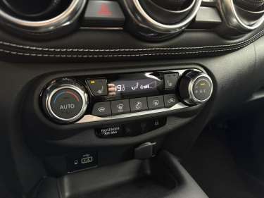 NISSAN JUKE 1.0 DIG-T 114 N-Connecta