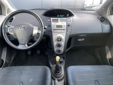 TOYOTA YARIS 1.0 69 VVT-i