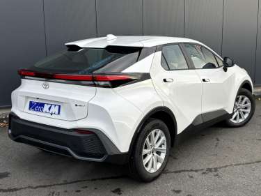 TOYOTA C-HR 1.8 Hybrid 140 e-CVT Dynamic