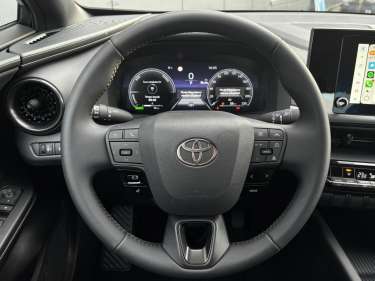 TOYOTA C-HR 1.8 Hybrid 140 e-CVT Dynamic