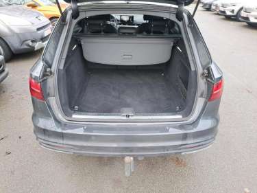 AUDI A4 AVANT 30 TDI 136 S-Tronic Design